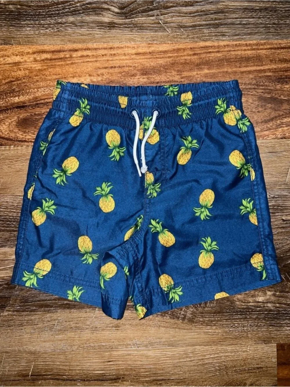 Lot of 2 Old Navy Boys Above Knee Printed Pineapple Swim Trunks, Size S (6-7)
